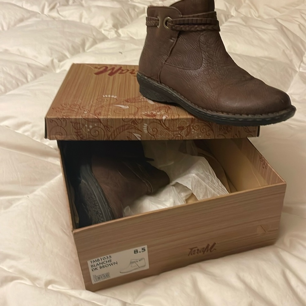 Tara M Blanche booties